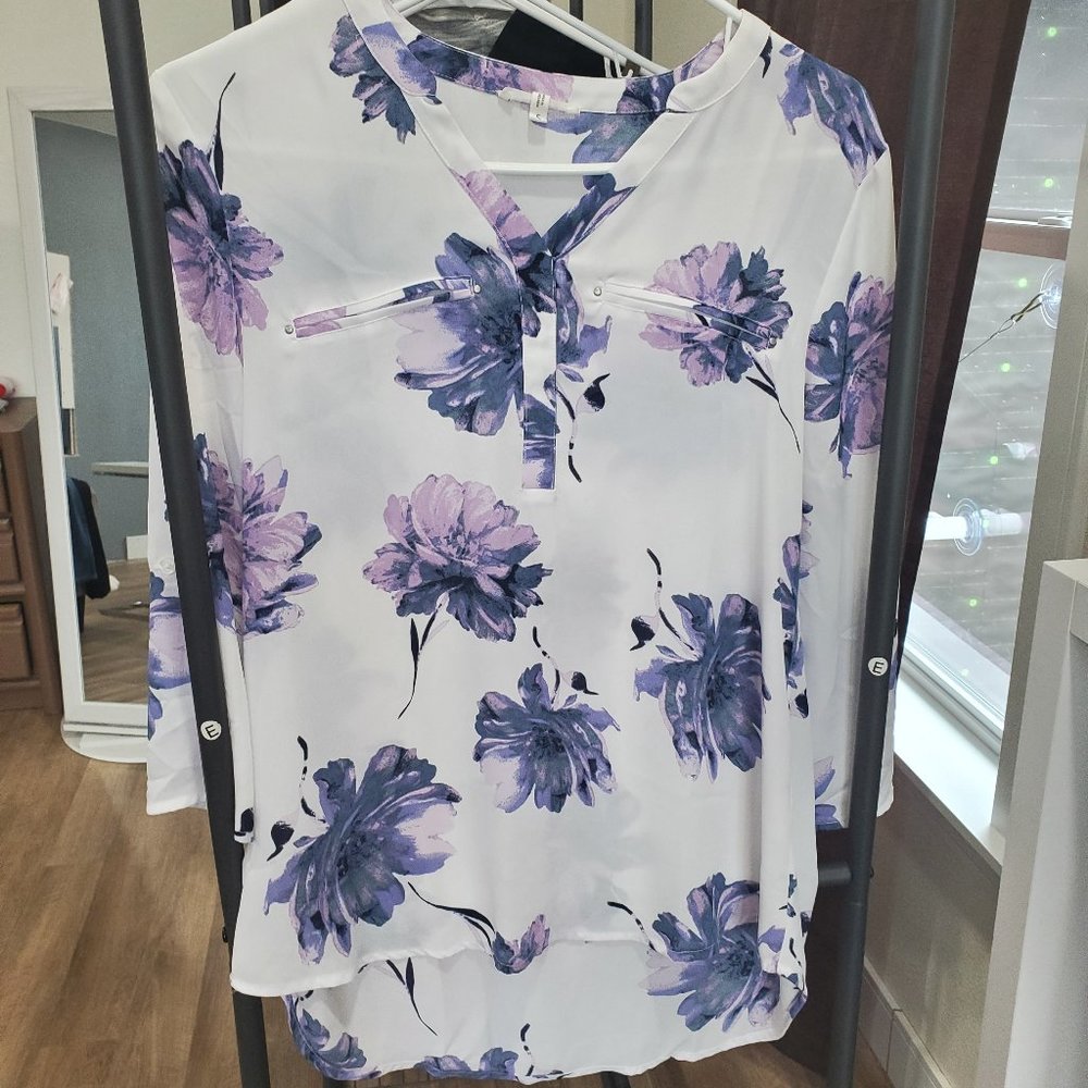Light-Weight Floral Blouse